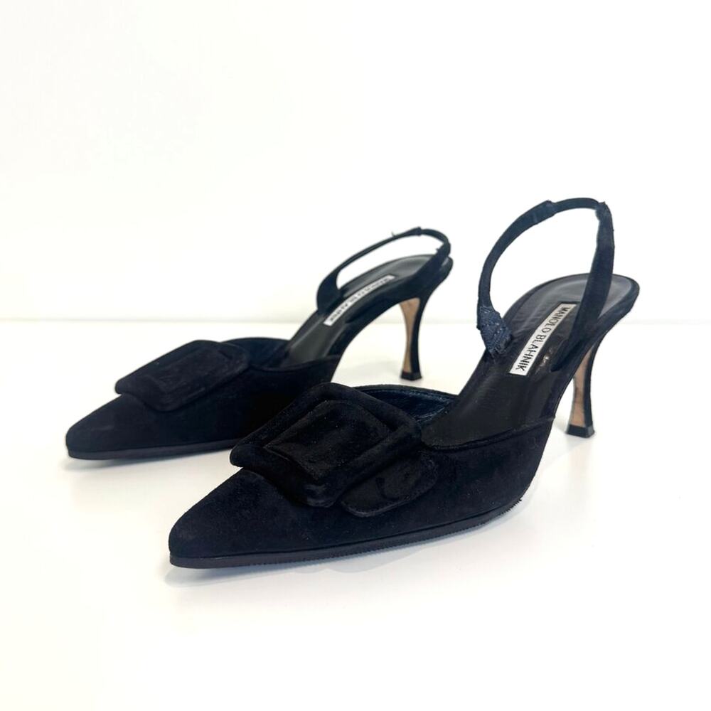 MANOLO BLAHNIK Maysli 70 Suede Buckle Slingback Pumps 38 Pointed Toe Kitten Heel